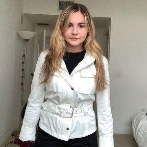 Meet your Posher, Nicole